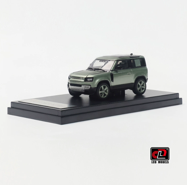 LCD 1:64 Land Rover Defender 90