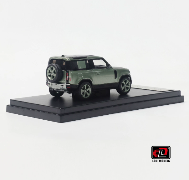 LCD 1:64 Land Rover Defender 90